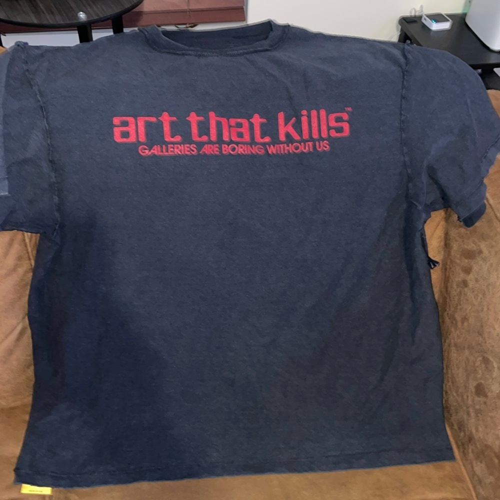 Reversible gallery department Tshirt